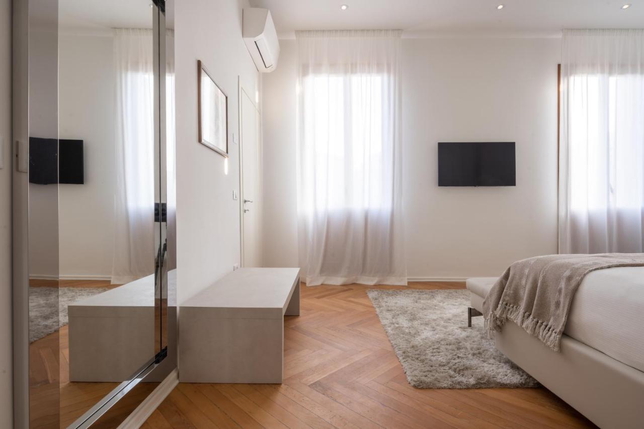 Apartament Design With Balcony On The Grand Canal R&r *